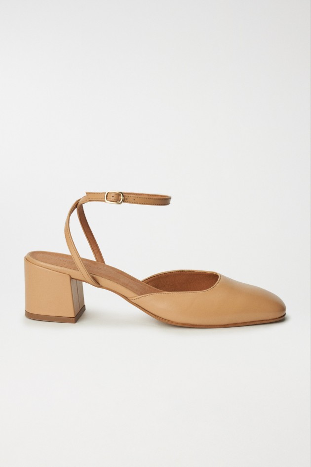 LEATHER BLOCK-HEEL SHOE, LIGHT BEIGE