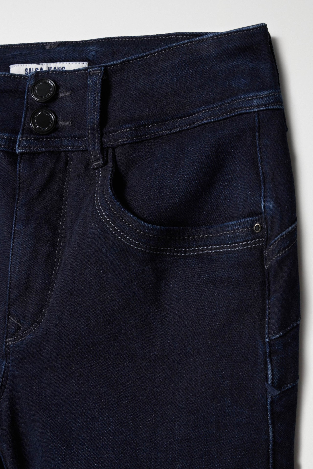 SECRET WITH DETAIL, RINSE WASH