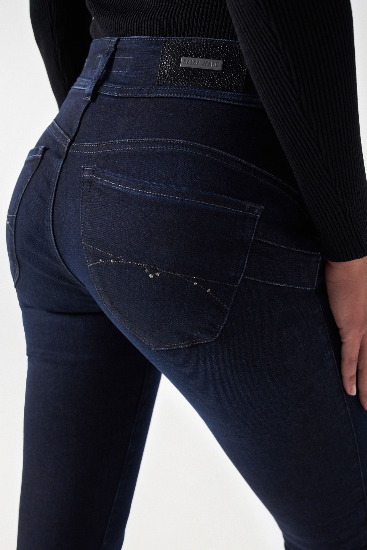 SECRET WITH DETAIL, RINSE WASH