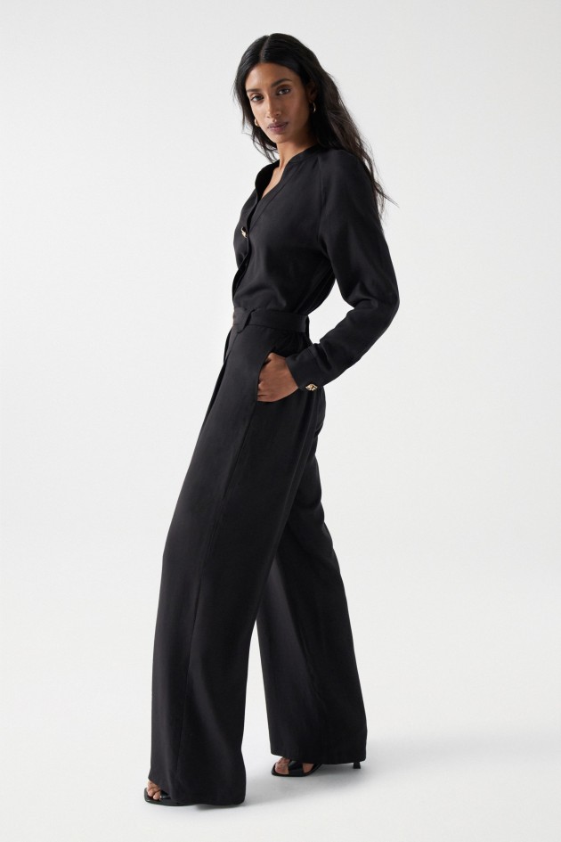JUMPSUIT WITH BELT AND BUTTON DETAIL