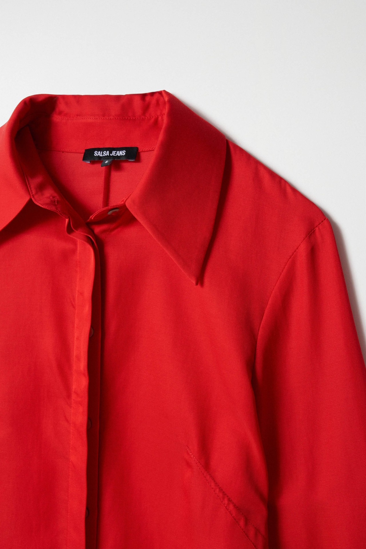 CAMISA SLIM FIT ACETINADA