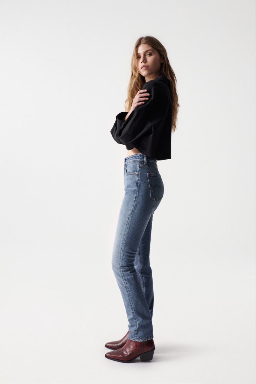 TRUE SLIM PREMIUM , MEDIUM LIGHT