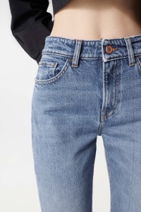 TRUE SLIM PREMIUM , MEDIUM LIGHT