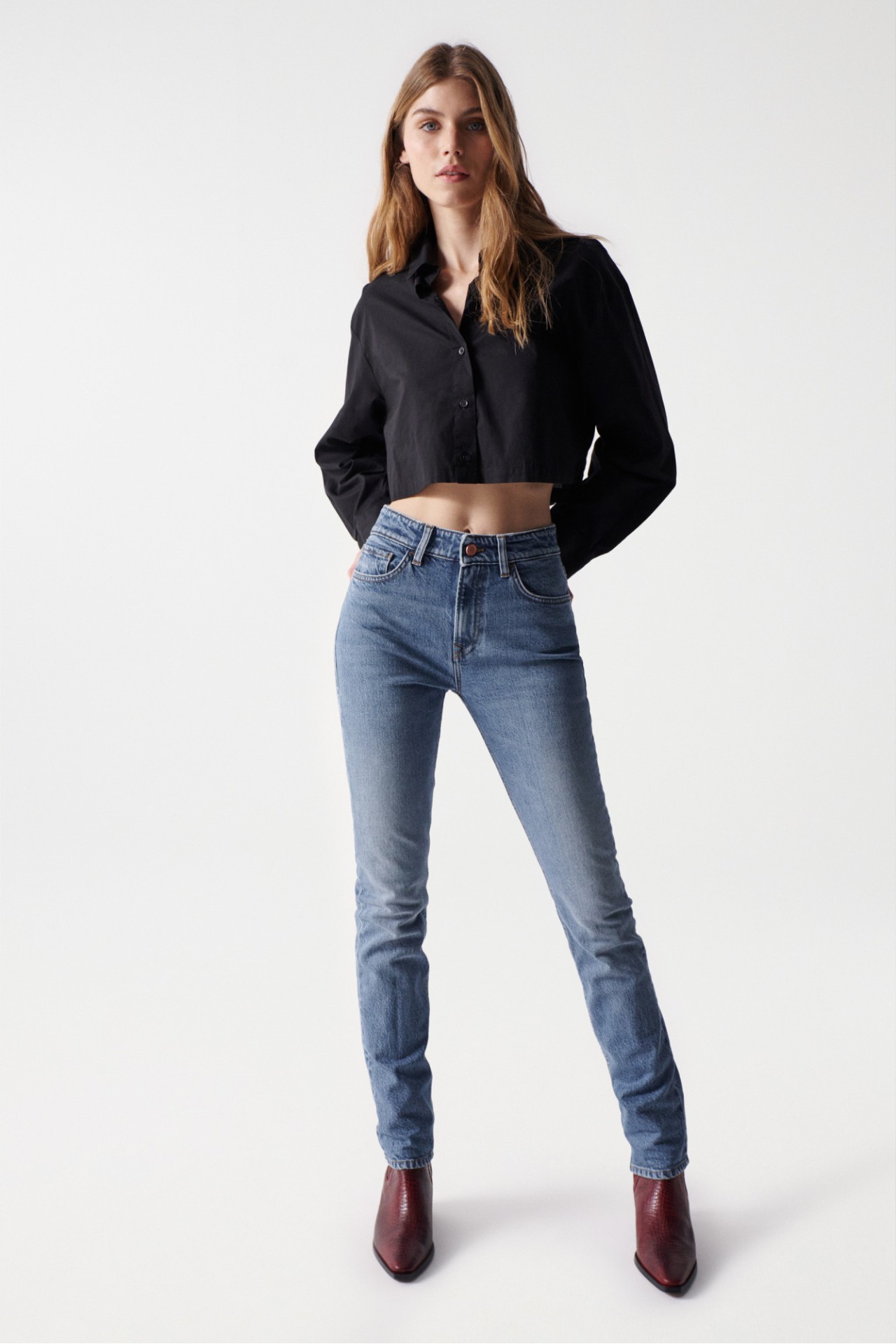 TRUE SLIM PREMIUM , MEDIUM LIGHT