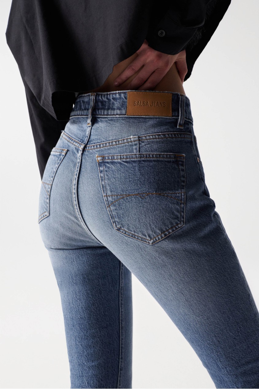 TRUE SLIM PREMIUM , MEDIUM LIGHT