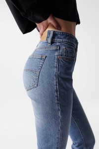 TRUE SLIM PREMIUM , MEDIUM LIGHT