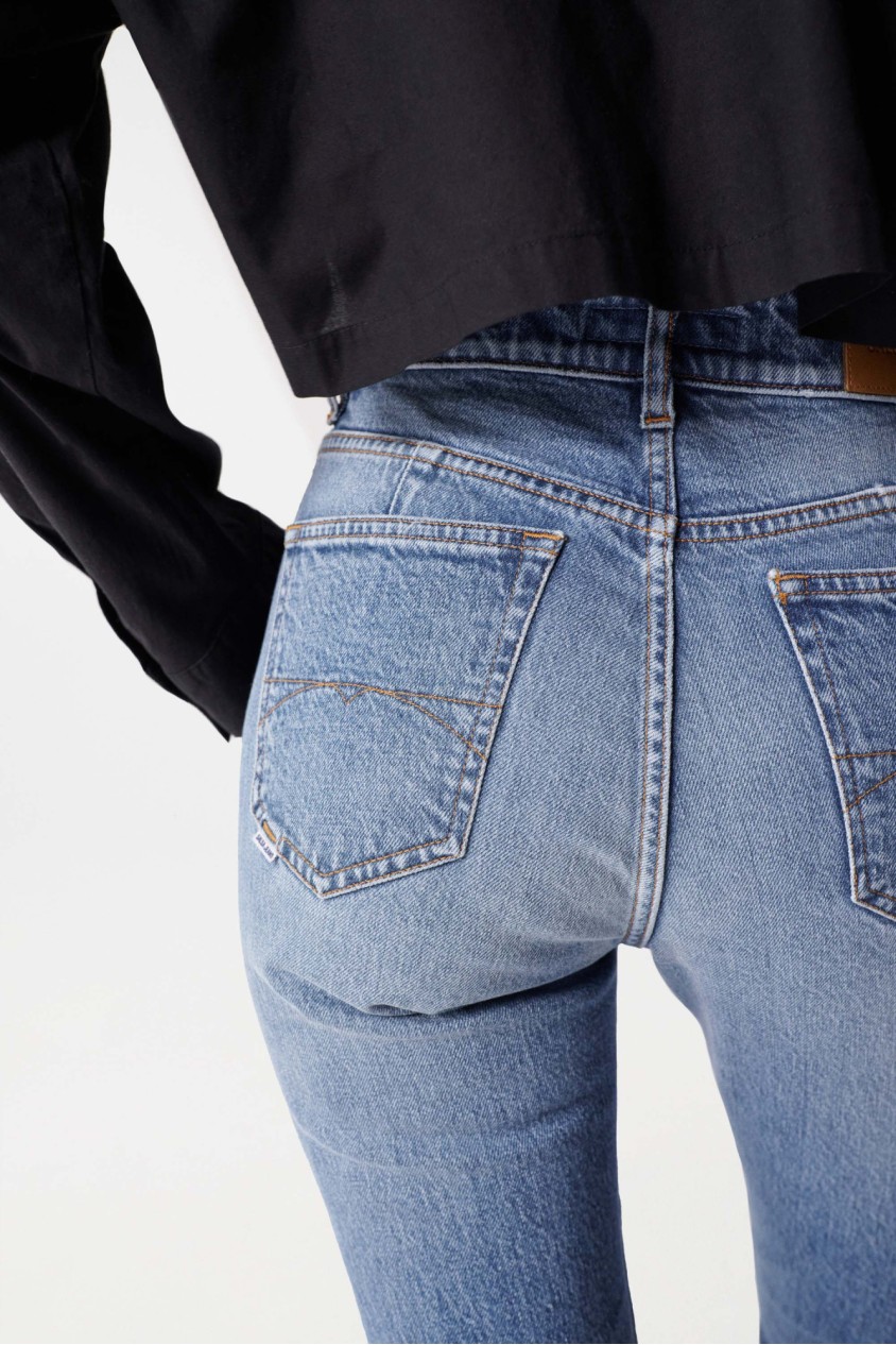 TRUE SLIM PREMIUM , MEDIUM LIGHT