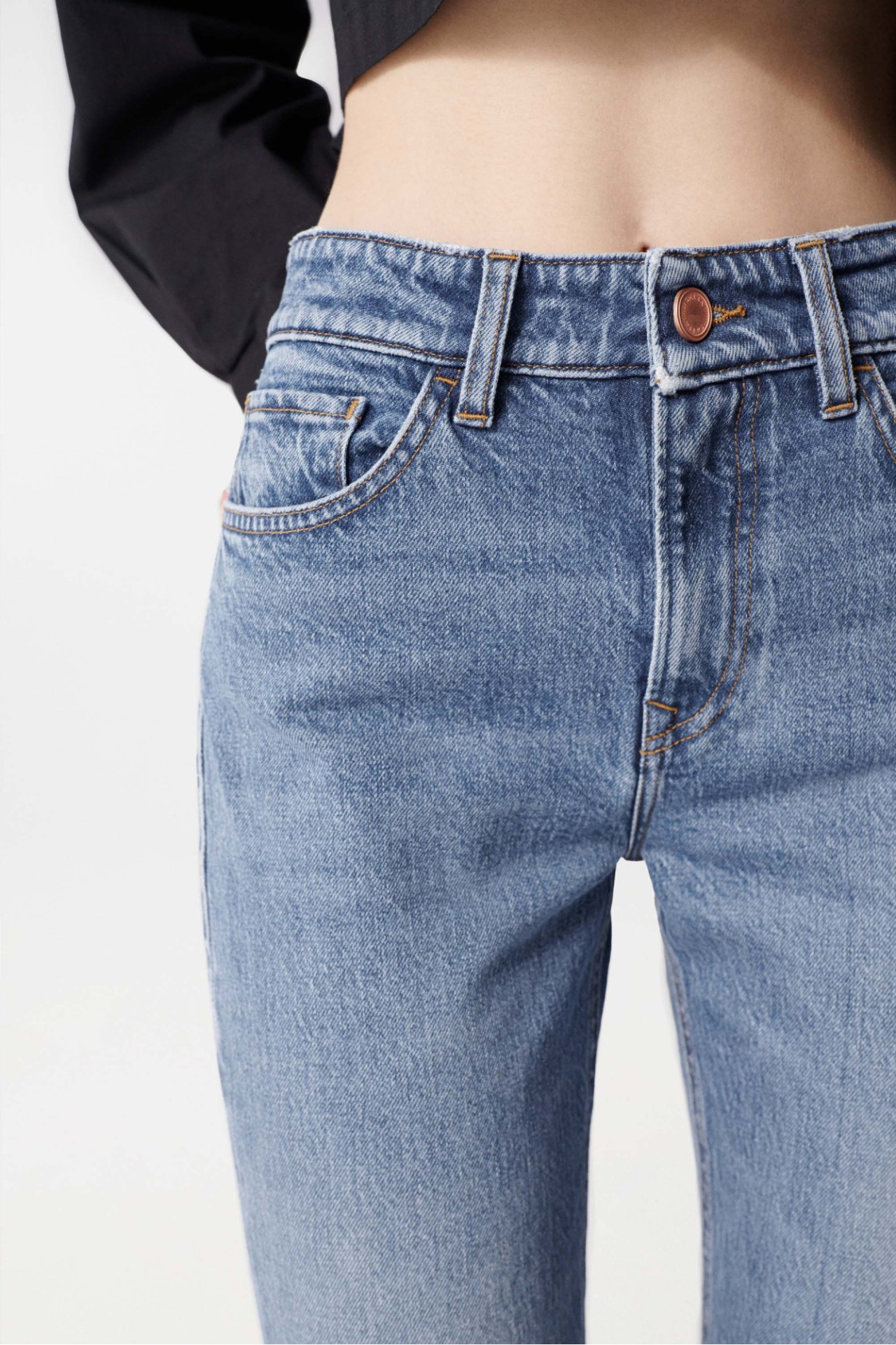 TRUE SLIM PREMIUM , MEDIUM LIGHT