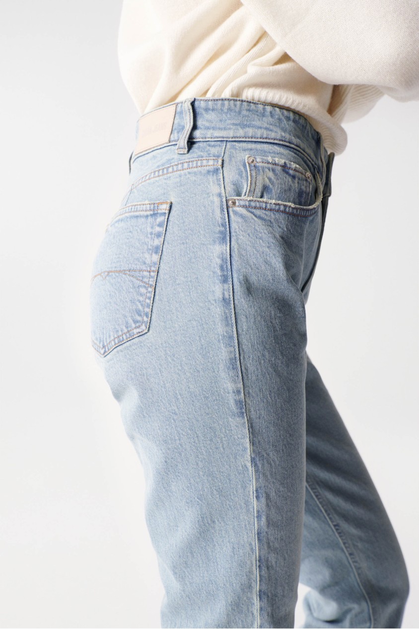 TRUE SLIM PREMIUM , MEDIUM LIGHT