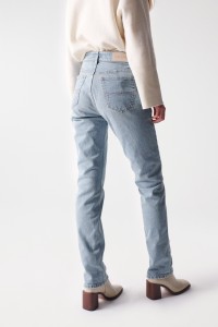 TRUE SLIM PREMIUM , MEDIUM LIGHT