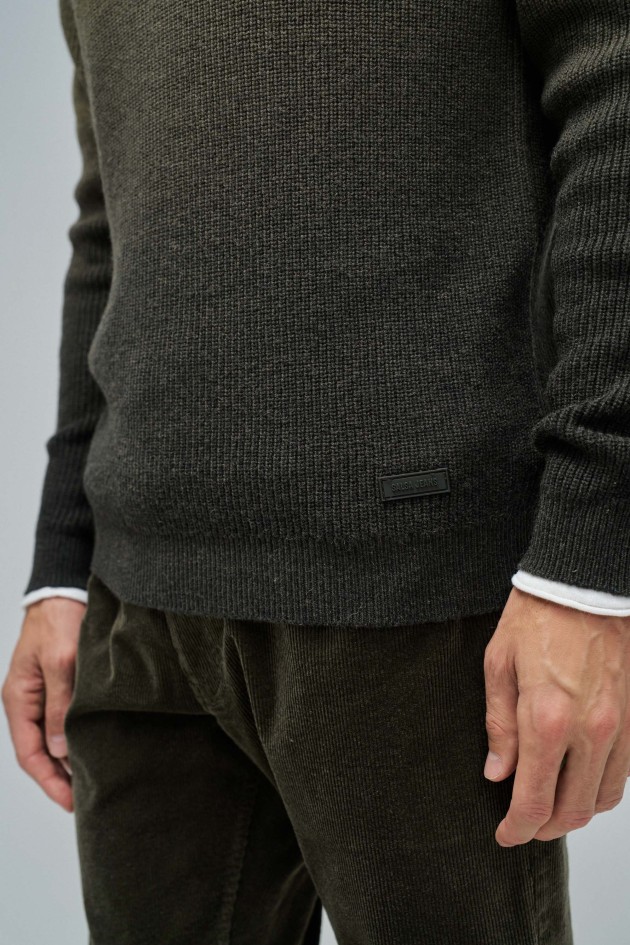 WOOL SWEATER WITH GRADIENT EFFECT