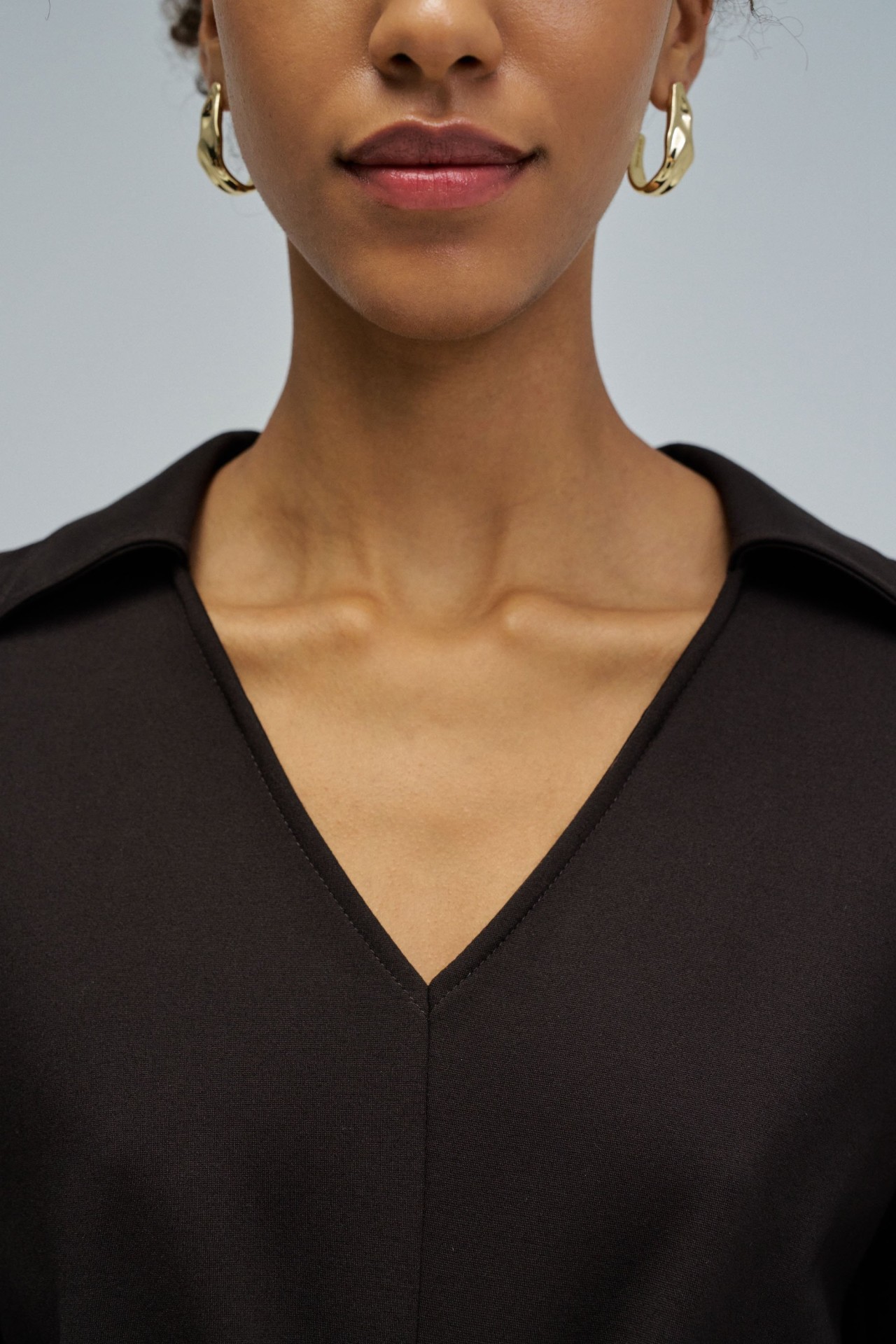 VESTIDO MIDI EN PUNTO