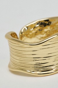 BAGUE AJUSTABLE AVEC TEXTURE