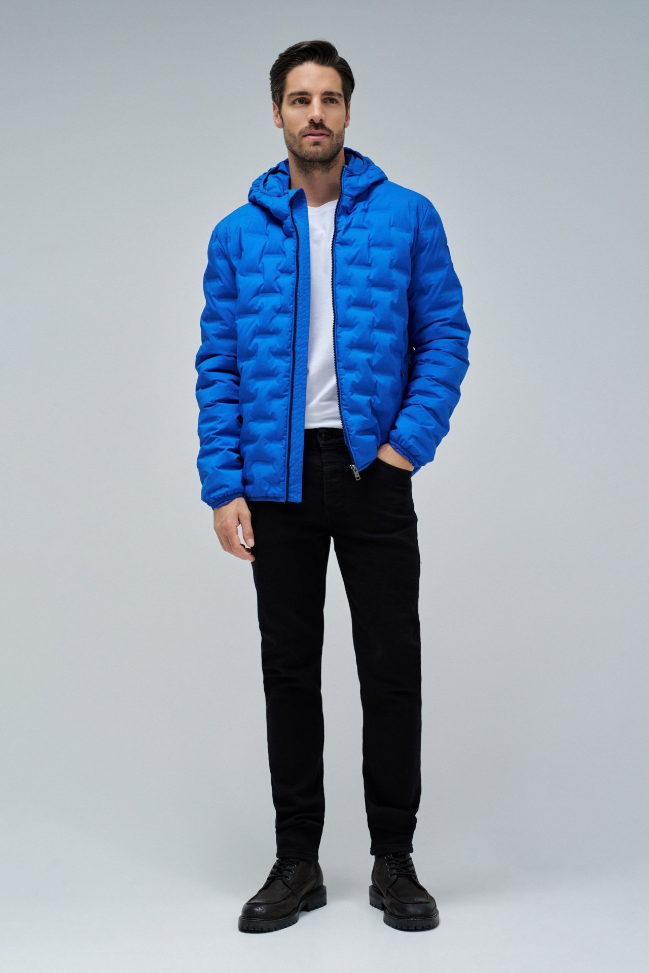 PUFFERMANTEL MIT TASCHEN