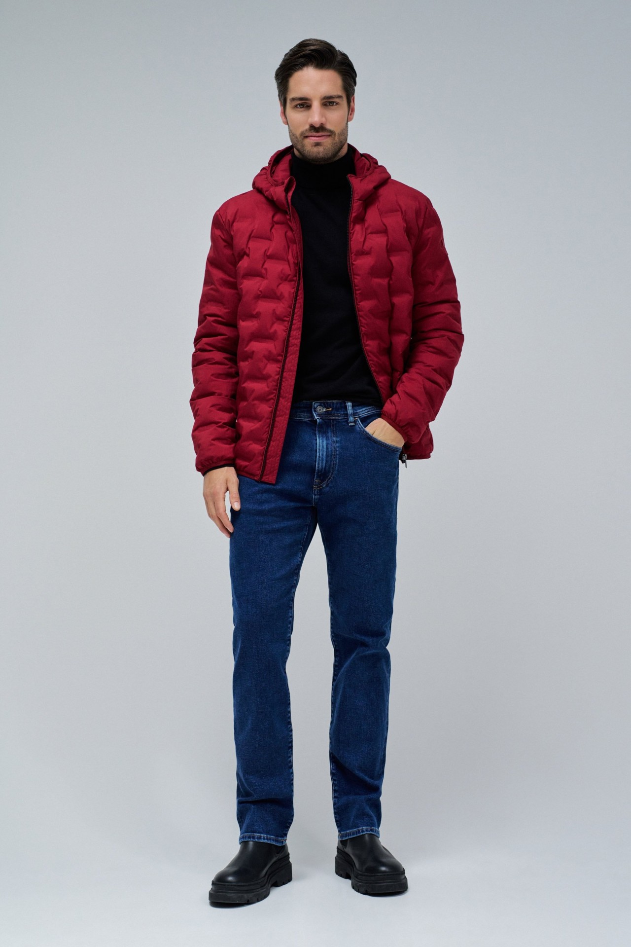 PUFFERMANTEL MIT TASCHEN