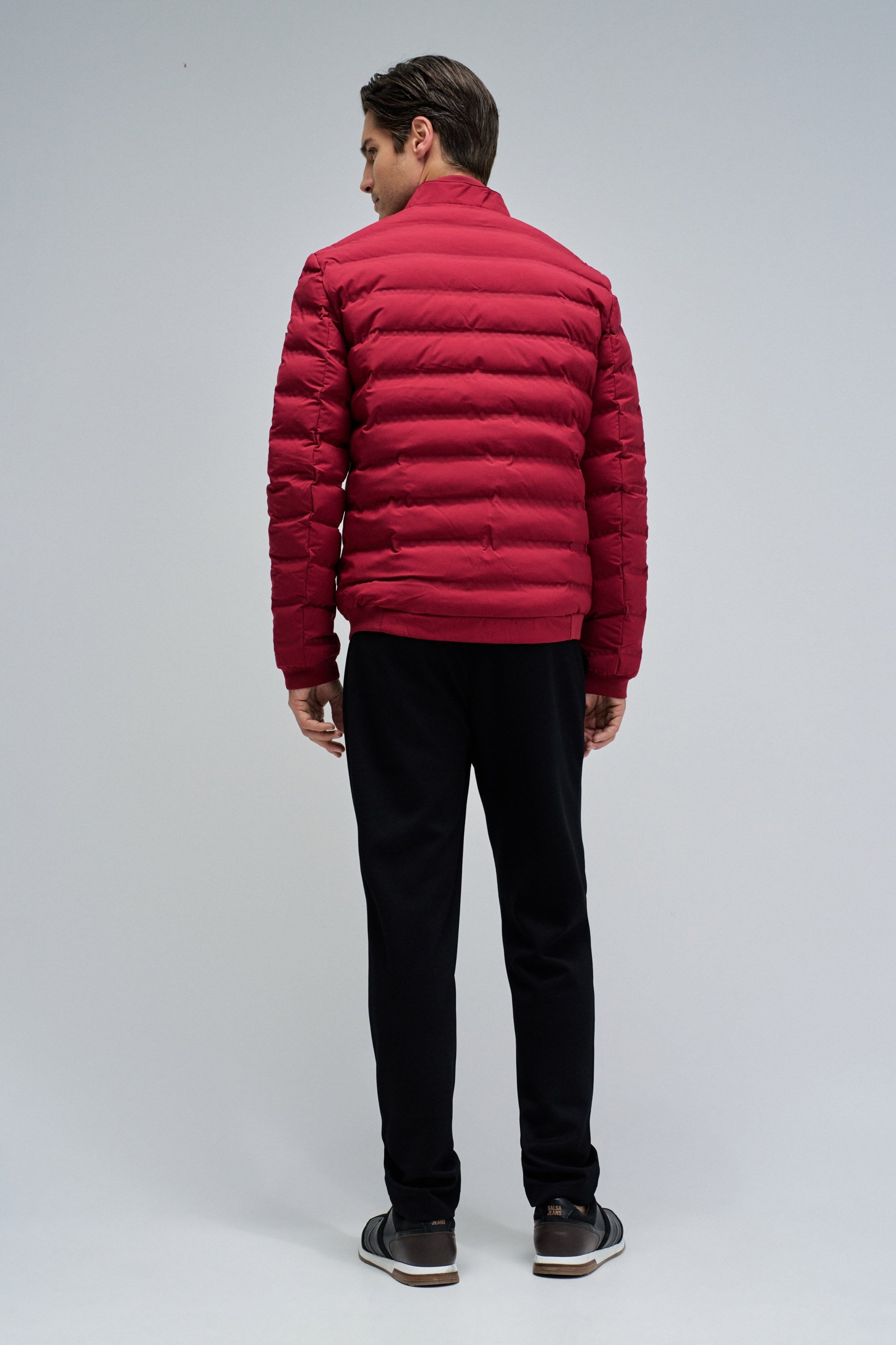 PUFFERMANTEL MIT TASCHEN