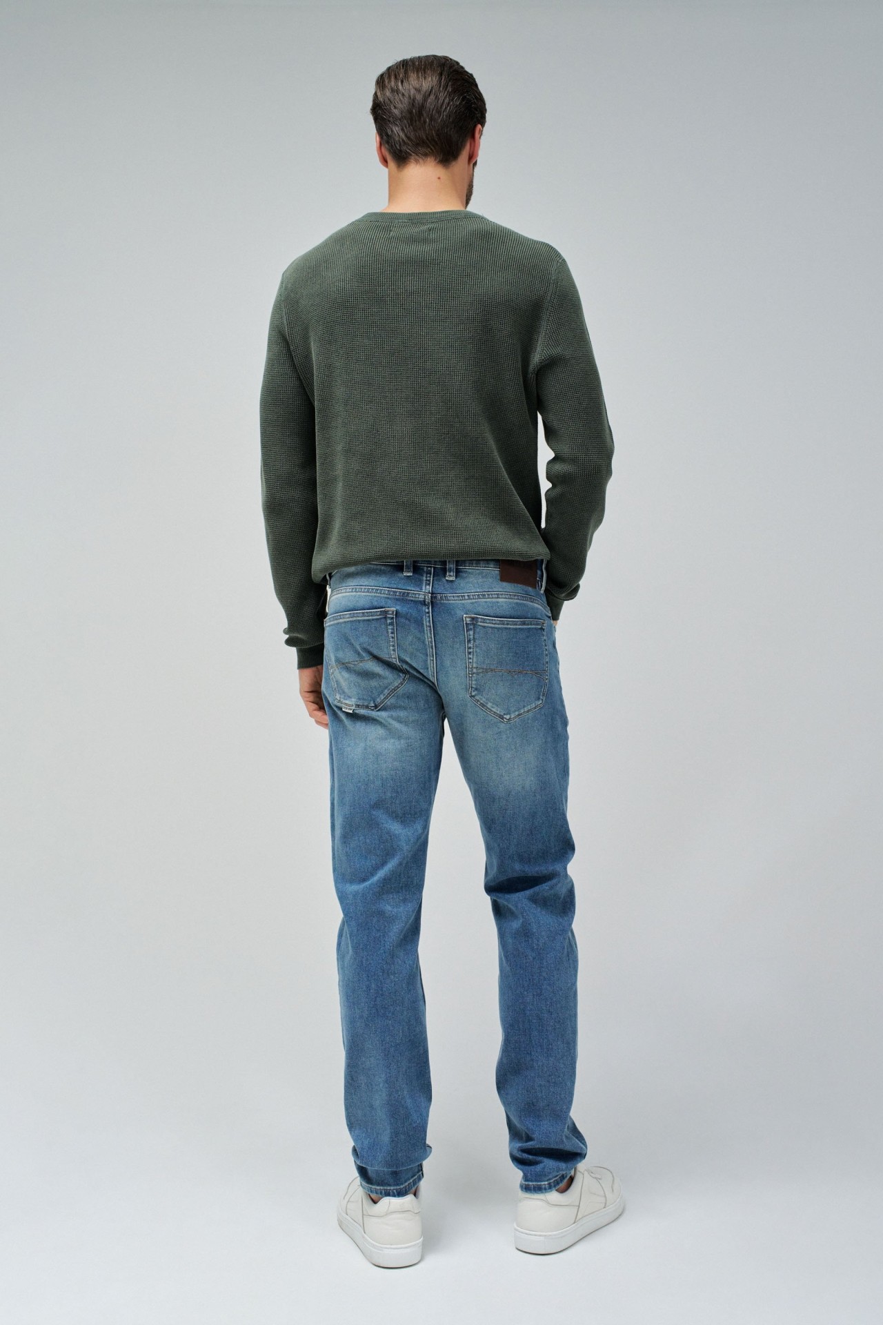 SLIM FIT COOLMAX JEANS