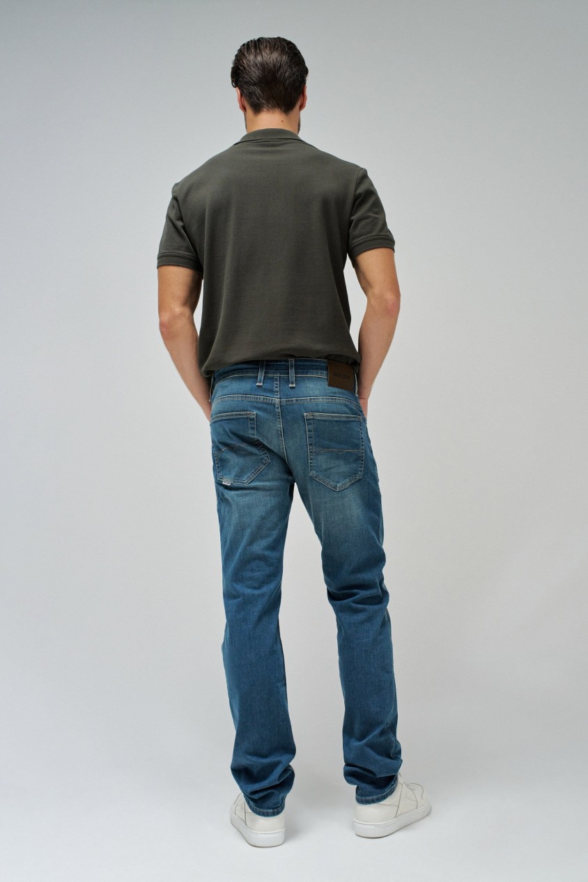 REGULAR FIT JEANS