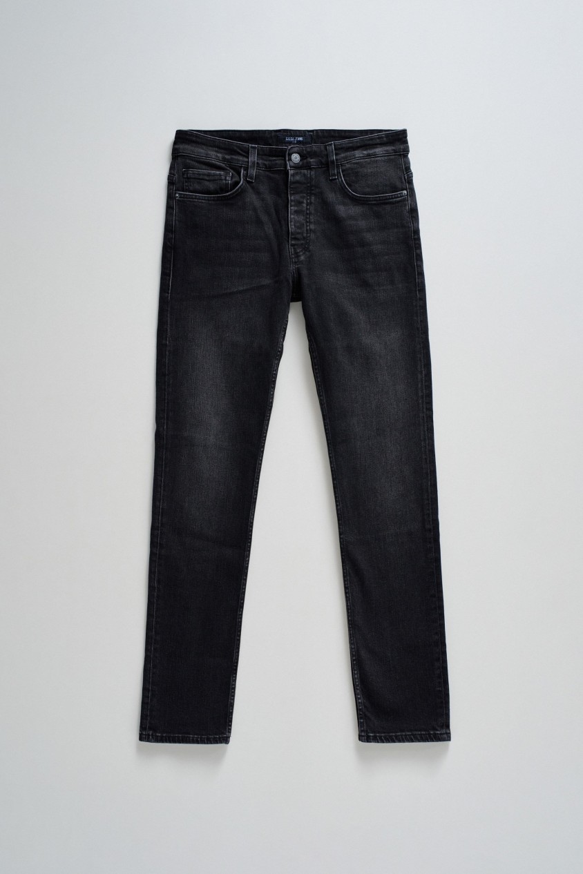SLIM FIT JEANS