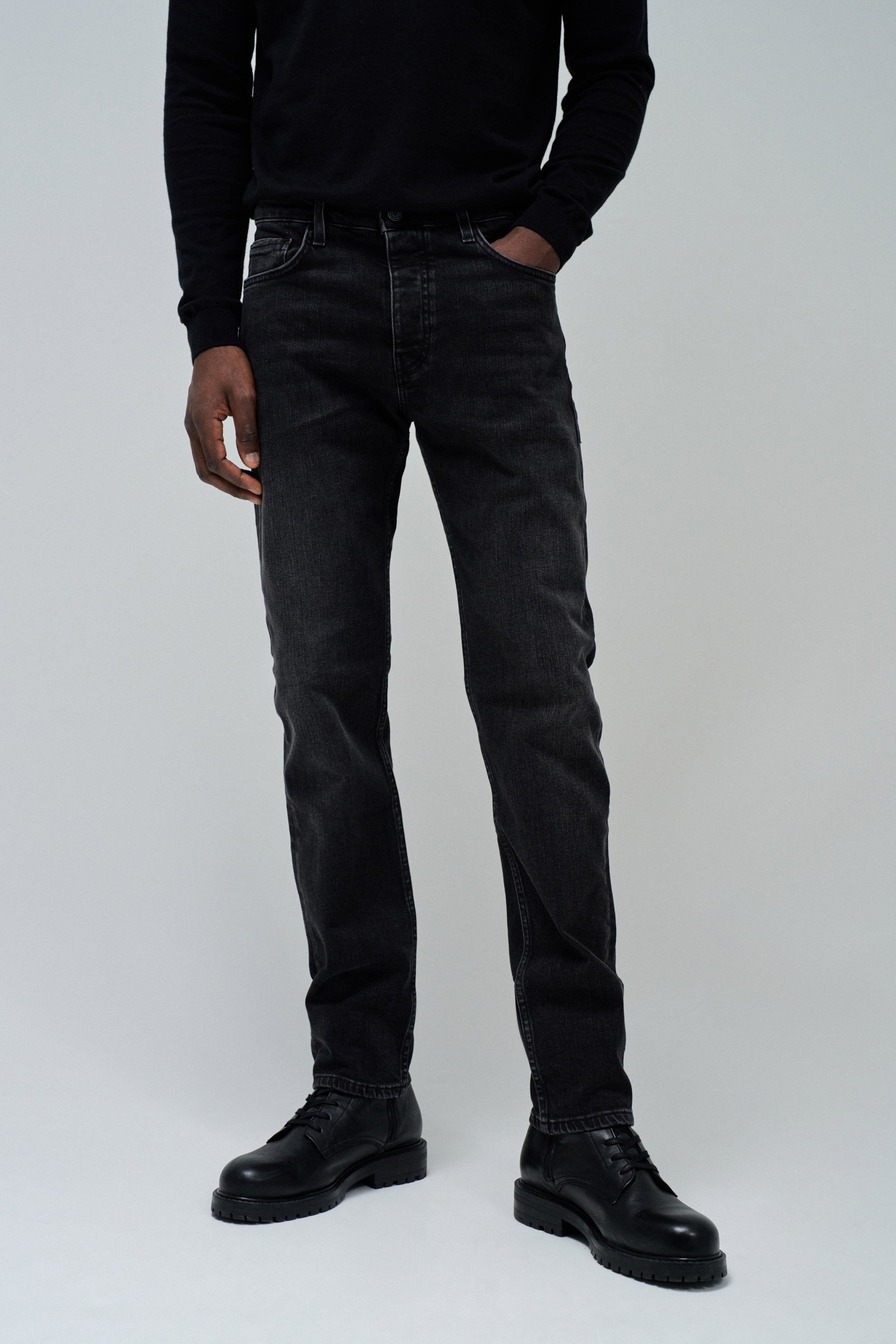 VAQUEROS SLIM FIT