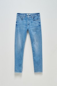 SLIM FIT JEANS