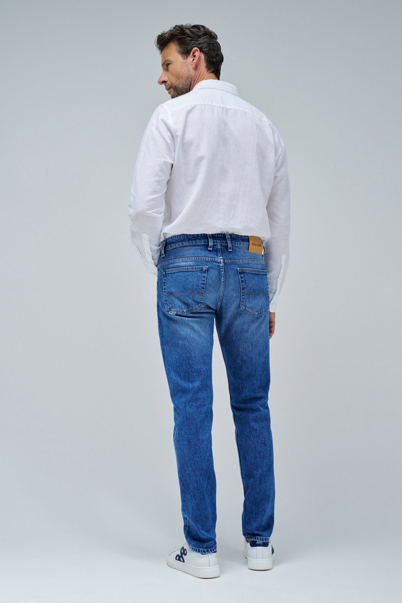 SLIM FIT JEANS