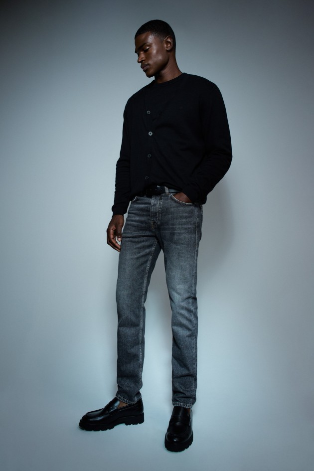 SLIM FIT JEANS