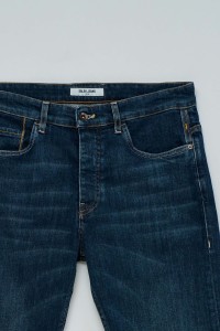 SLIM FIT JEANS