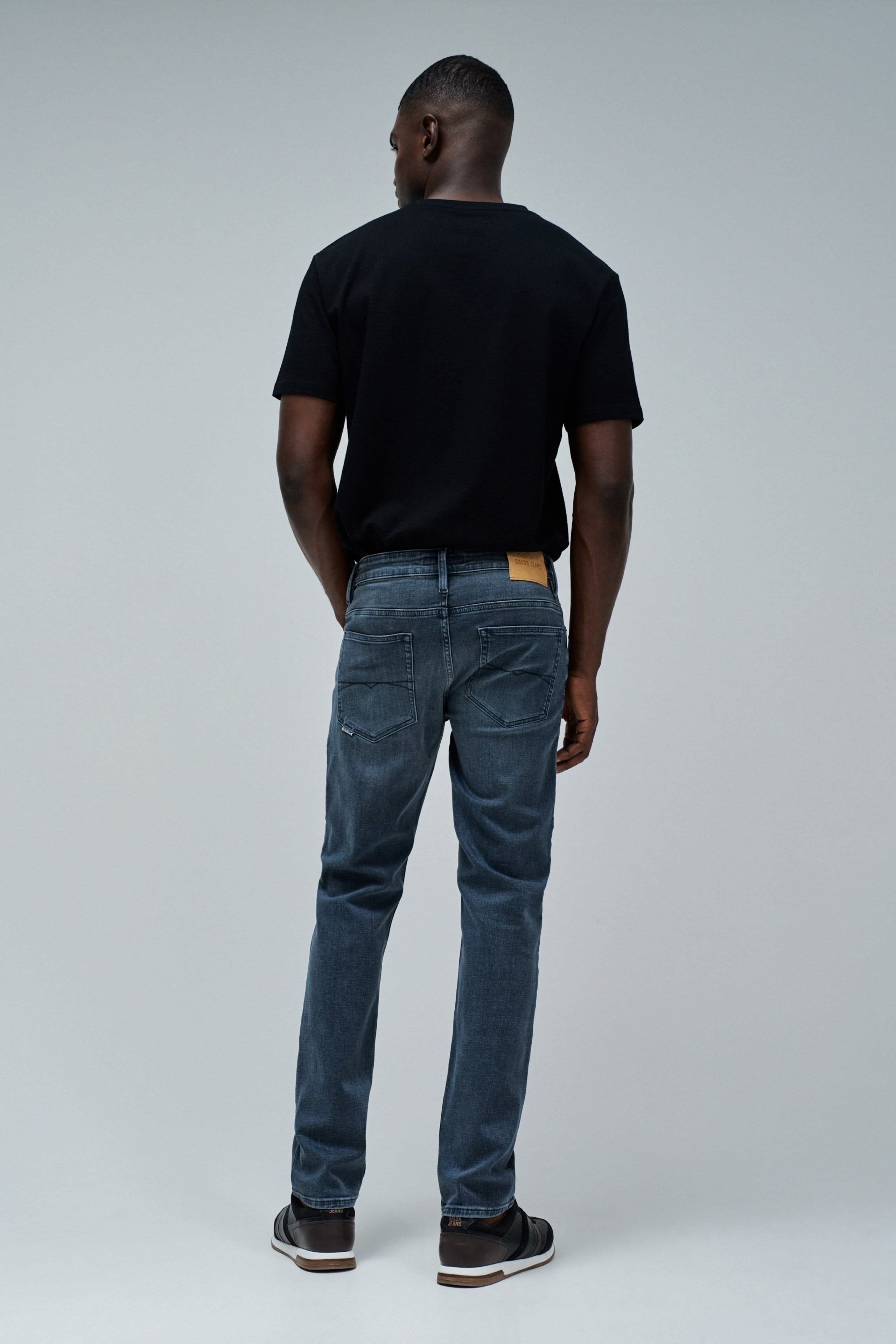 REGULAR FIT JEANS