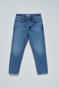 TAPERED FIT JEANS