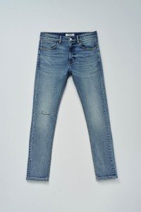 SKINNY FIT JEANS