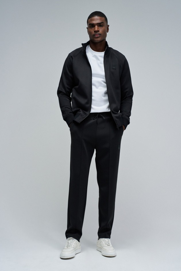 JOGGERS HOSEN IN STRICK