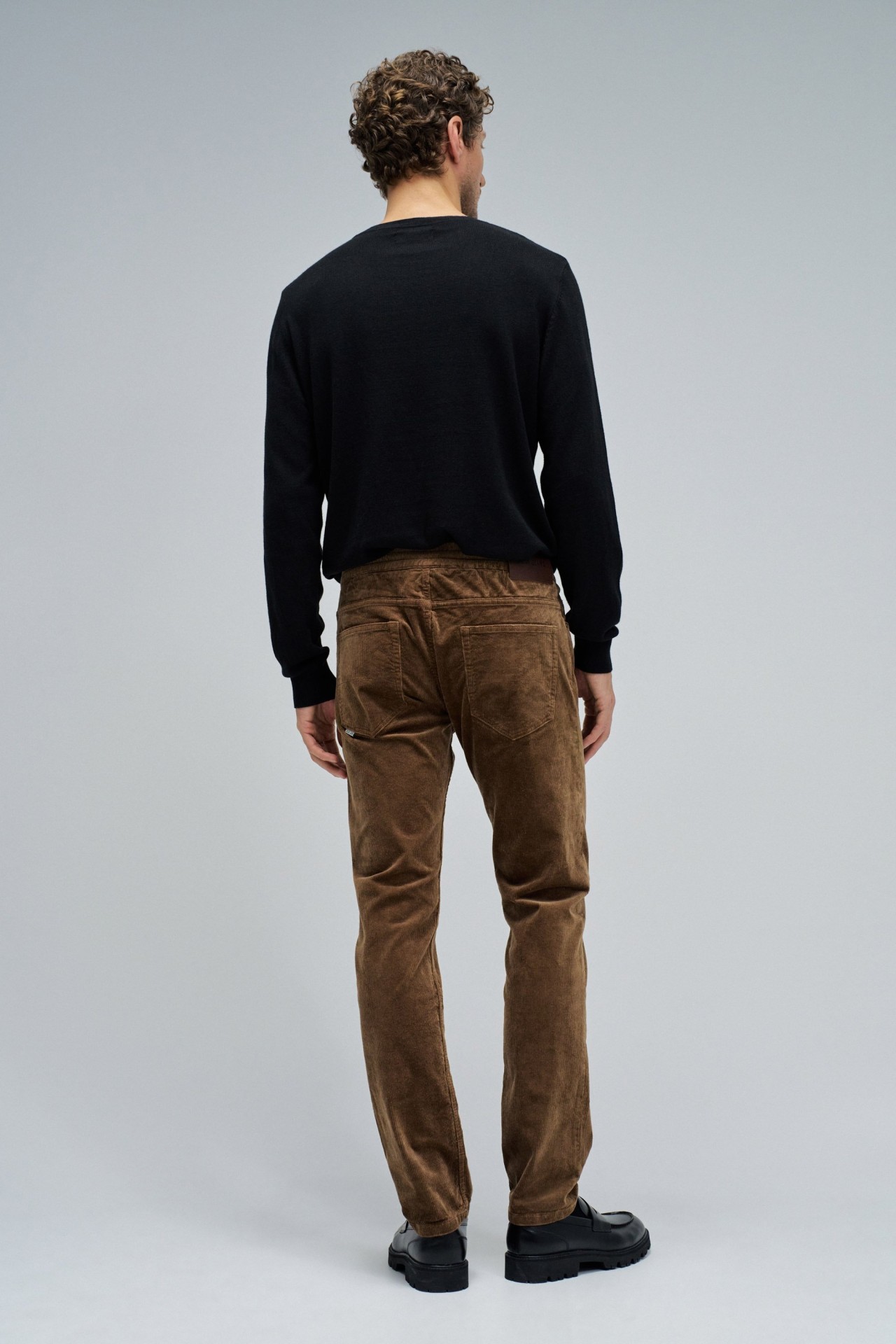 REGULAR FIT JOGGERS TROUSERS IN CORDUROY