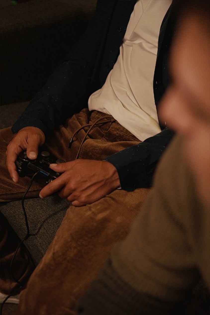 REGULAR FIT JOGGERS TROUSERS IN CORDUROY