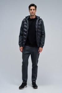 JOGGINGHOSE AUS STRICK