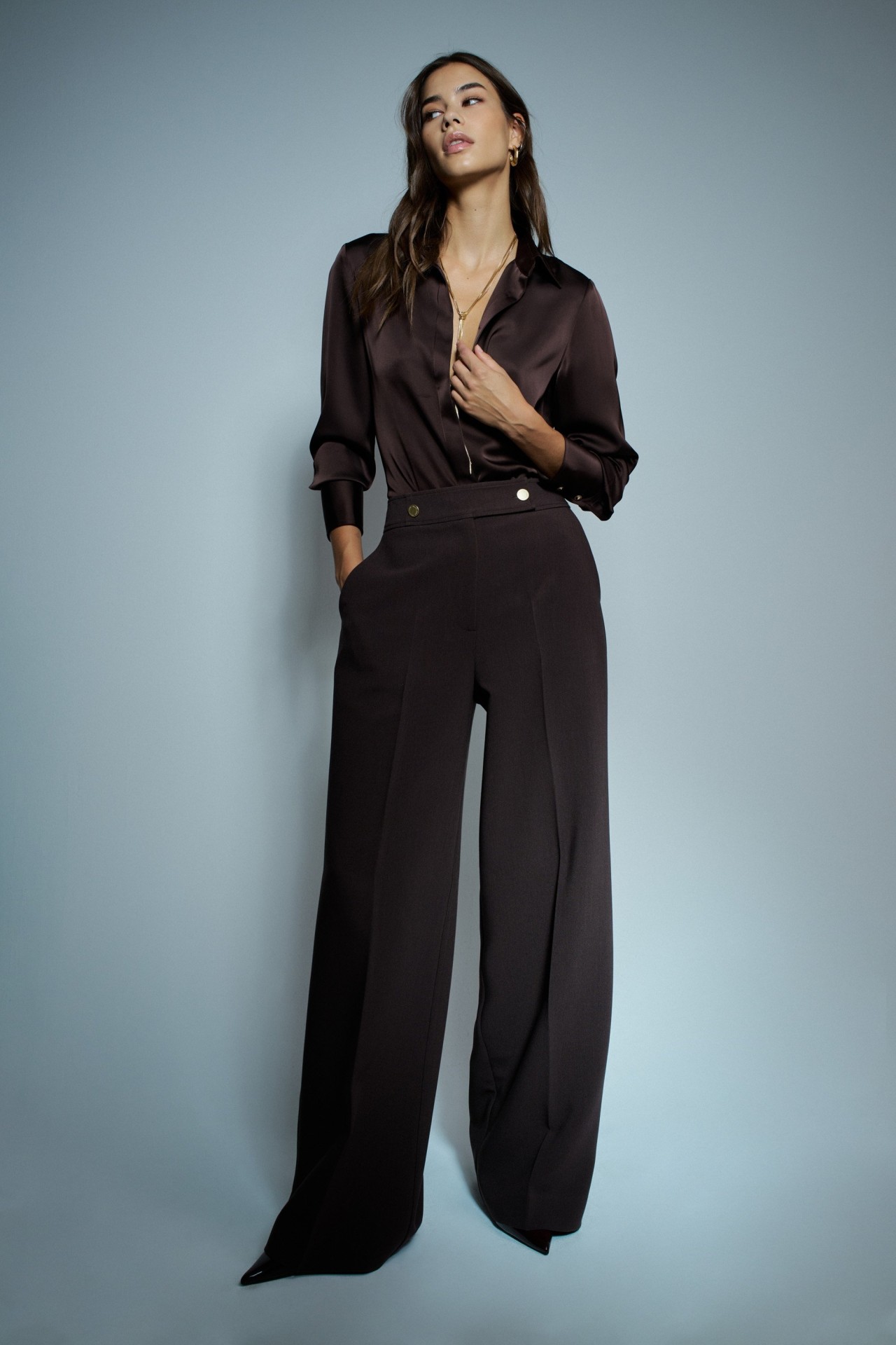 PANTALON EN TISSU AVEC JAMBE WIDE