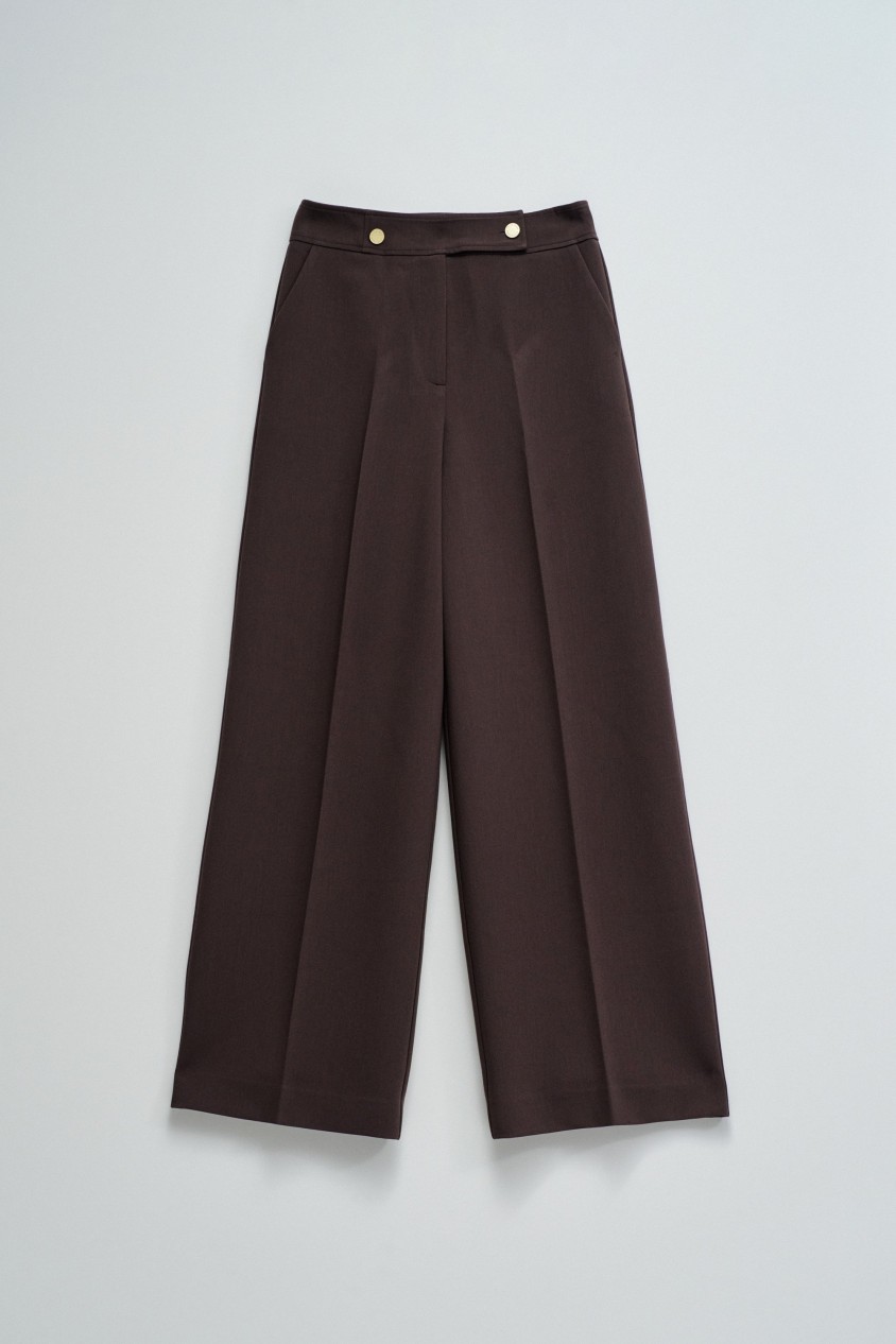 HOSE AUS STOFF MIT WIDE BEIN