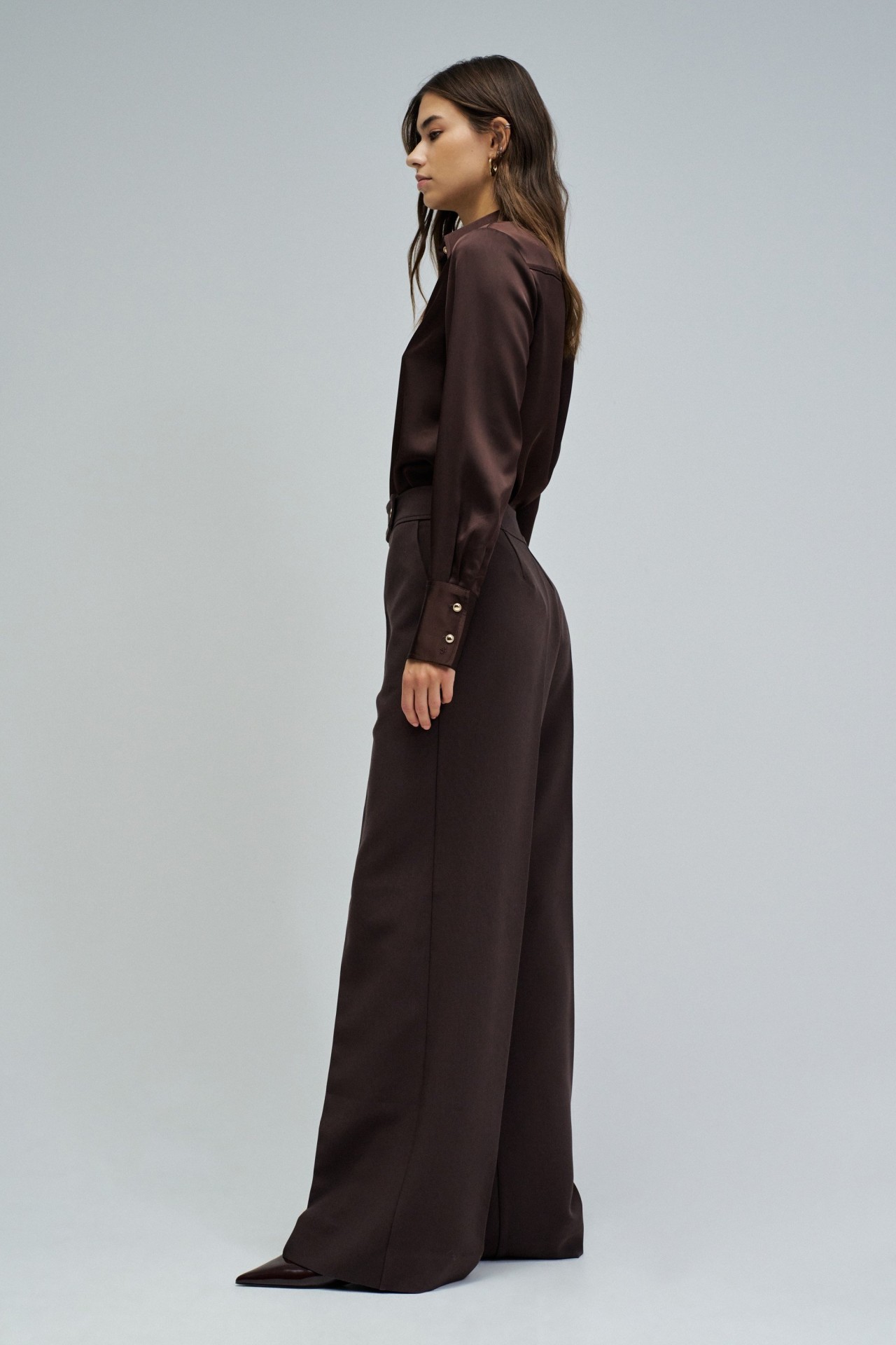 PANTALON EN TISSU AVEC JAMBE WIDE