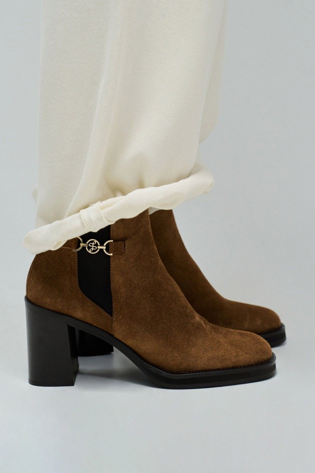 BOTTINE EN DAIM