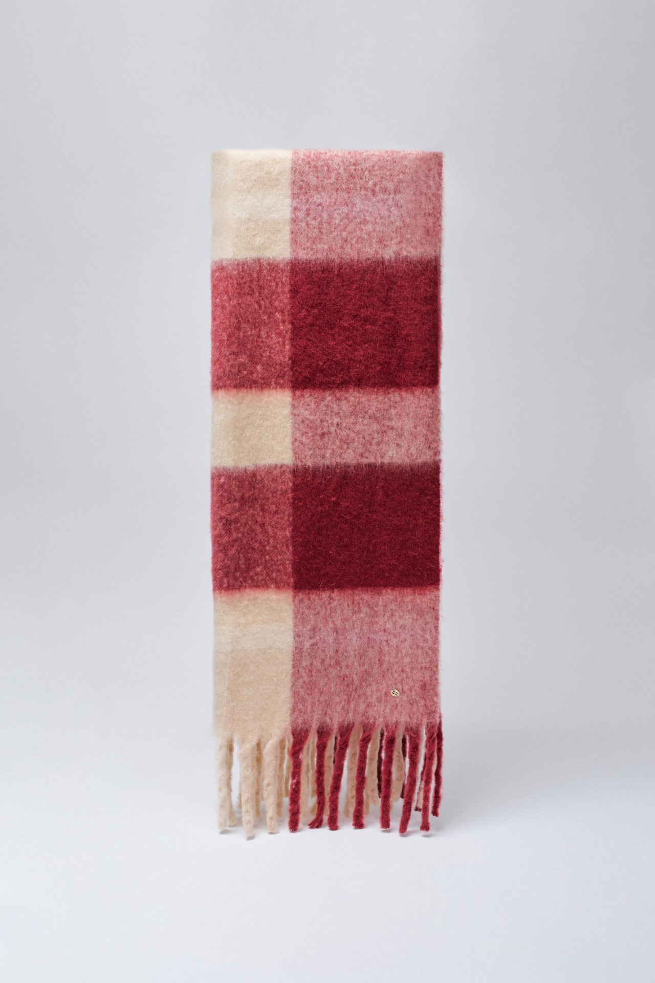 SCARF WITH CHECK PATTERN
