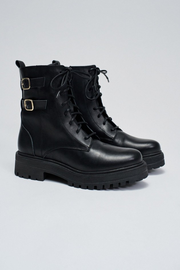 BOTTES EN CUIR