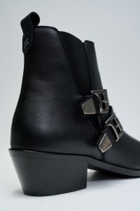LEATHER ANKLE BOOTS