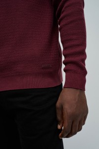 TEXTURED KNIT SWEATER