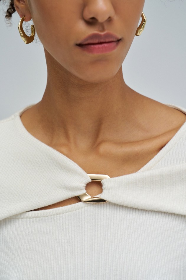 PULL EN MAILLE CÔTELÉE