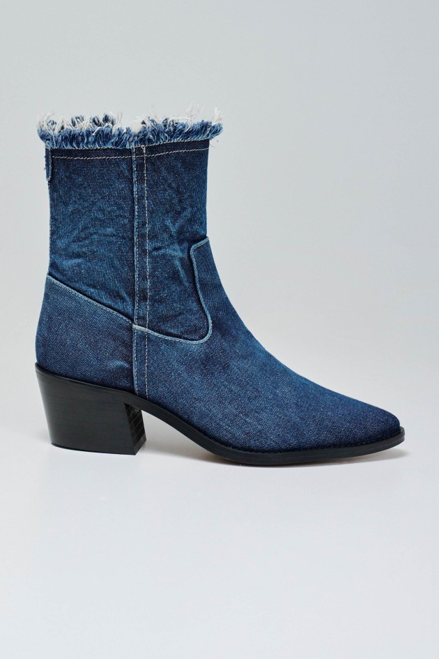 BOTAS EM DENIM