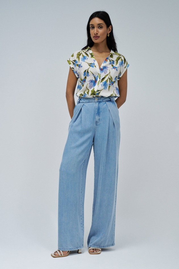 BLUSA CON ESTAMPADO FLORAL