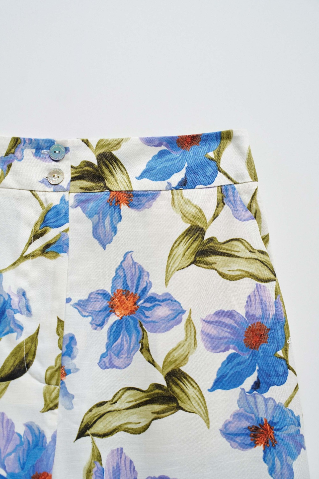 STRAIGHT TROUSERS IN FABRIC