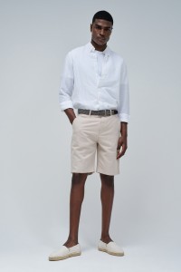 PANTALONES CORTOS CON MEZCLA DE LINO