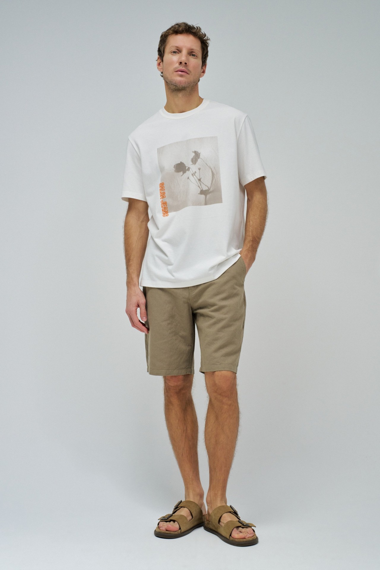 CAMISETA CON ESTAMPADO