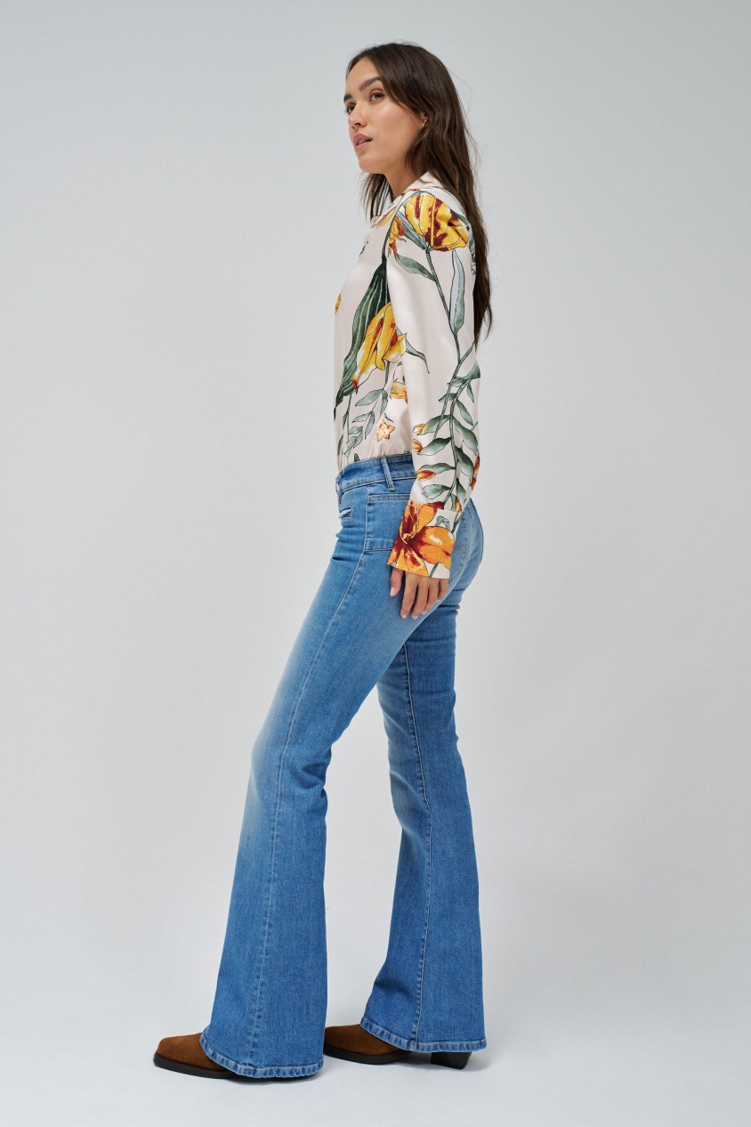 WONDER PUSH UP FLARE JEANS
